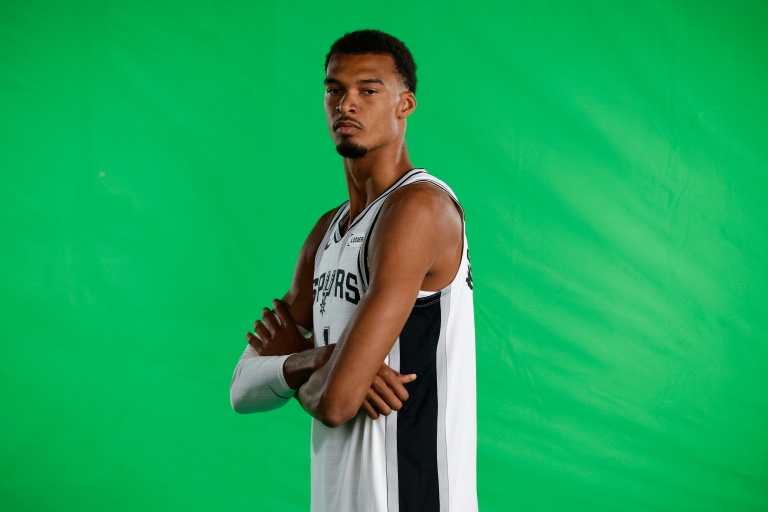 Le basketteur français Victor Wembanyama, qui joue pour les Spurs aux Etats-Unis, le 28 septembre 2026 à San Antonio, au Texas