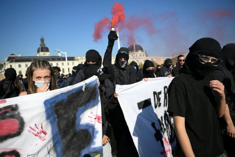 Des lycéens manifestent à Lyon, le 6 octobre 2026