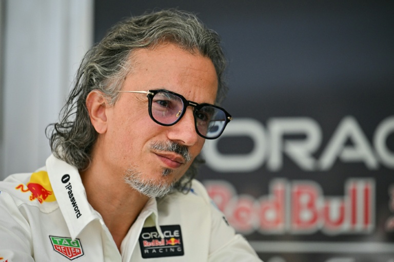 Le Français Laurent Mekies, le patron de l'écurie Red Bull, dans le paddock avant le GP des Etats-Unis de F1 sur le Circuit des Amériques le 22 octobre 2026 à Austin, Texas