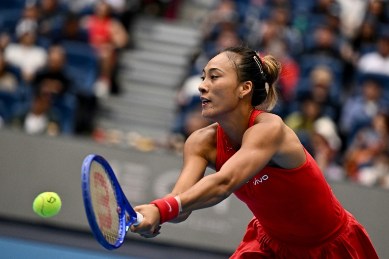 La Chinoise Zheng Qinwen a battu l'Ukrainienne Elina Svitolina en quart de finale du WTA 1000 de Pékin le 9 octobre 2026