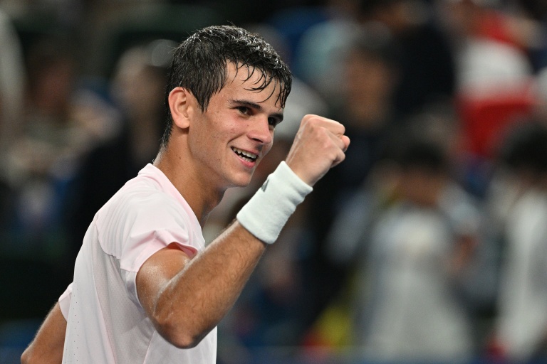 L'Espagnol Rafael Jodar s'est qualifié pour la finale du Masters 1000 de Shanghai en battant le Russe Daniil Medvedev le 17 octobre 2026