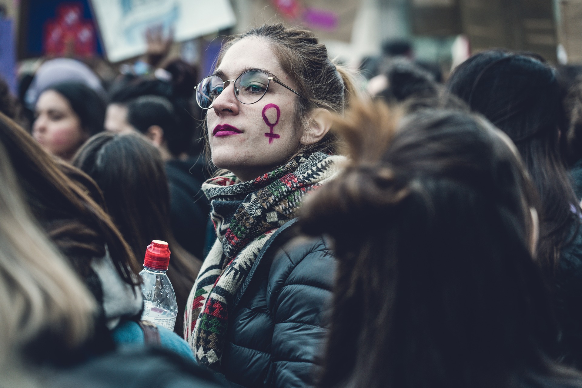 World with women défend l'égalité des sexes ce 13 octobre 2026.