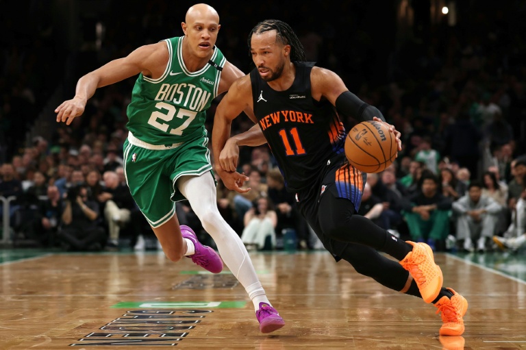 Jalen Brunson face à Jordan Walsh, le 23 octobre 2026 à Boston
