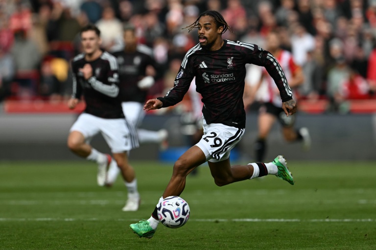 L'attaquant français de Liverpool Bradley Barcola en Premier League lors d'un déplacement sur le terrain de Brentford, le 17 octobre 2026